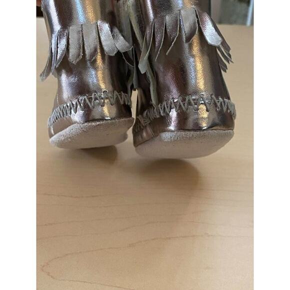 Baby Girl Metallic Moccasin Boho Slip-On Booties 0-6 MONTHS - Picture 4 of 7